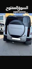  7 Land Rover Defender2023 وارد وصيانة المحمودية Plug in hiybrid one owner