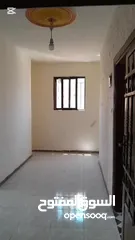  8 شقة للايجار عوائل سحاب مقابل سامح مول غرفتين ومطبخ وحمام