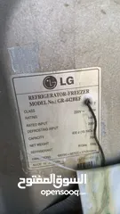  8 ثلاجه LG بحاله جيد جدا للبيع قديمه شوي