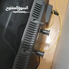  4 شاشه جي غارد مستعمل لا يوحد فيها ولا ضرر الشاشه ليست ذكيه