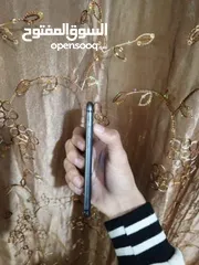  2 ايفون 8بحاله ممتازه مغيره بطاريه فقط 256 جيجا