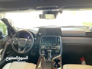  4 لكزس LX600 موديل 2022