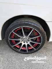  1 جنط فوزن 17 اربع براغي قريب مع كوشوك للبيع مش للبدل