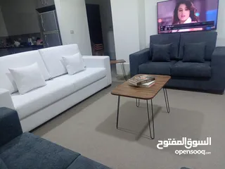  7 طقم امريكي بحالة الوكاله  تفصيل استعمال خفيف جدا للبيع بسعر مغري