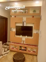 2 شقه للبيع طابق ارضي موقع مميز