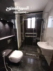 11 شقة طابق ارضي للبيع في اجمل مناطق خلدا/REF:010