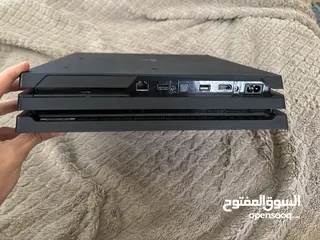  4 Ps4 pro, 1Tera سعة التخزين