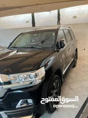  16 لاند كروزر موديل 2019 VXR جراند تورينق V-8 (5.7)من المالك مباشرة