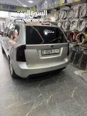  2 جيب كيا كارينز 2009