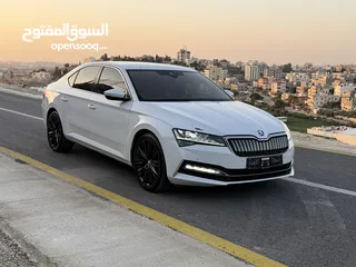  4 سكودا سوبير ب بلج ان هايبرد