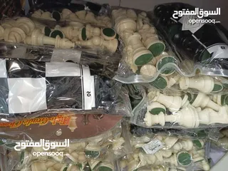  5 رقعة شطرنج جلد رول بطولات. احجار الشطرنج عظم  مع شنته