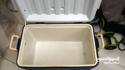  2 Ice box Cold Plastic Cooler Deluxe 60 Liters please by whatsapp in Description