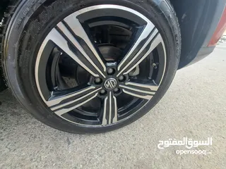  12 2020 MG ZS ممشى قليل فل مع بانوراما يصلح لسوق الاعفاءات