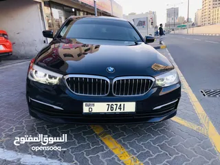  3 للبيع. BMW  2018  520 i