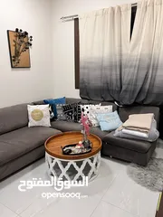  2 طقم جلوس بحالة جيدة