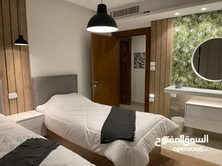  1 شقة مميزة جدا لم تسكن في عبدون مميزة جدا جدا بسعر ممتاز