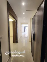  13 شقة فارغة للبيع بين الدوار الرابع و الخامس - ref : 14609