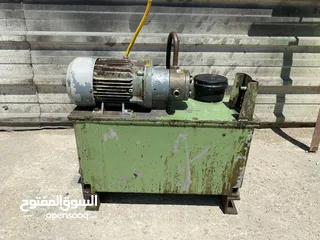  18 مضخات هيدروليك وارد ألماني وإيطالي مستعمل وجديد