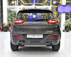  11 Jeep Cherokee TrailHawk ( 2014 Model ) in Grey Color GCC Specs