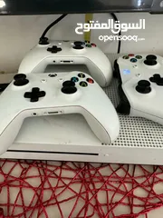  4 Xbox one s used. Good condition and also 1tb