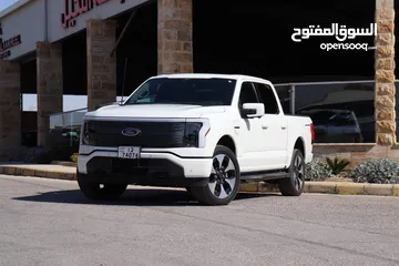  1 Ford f150 Lightning 2023 Platinum