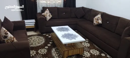  5 كورنر كينج  حجم كبير  مش صغير 078045819 لتواصل