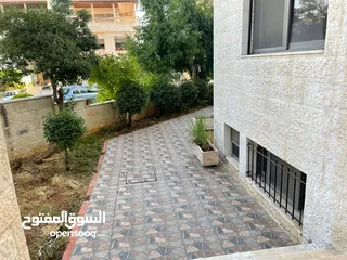  2 فيلا فارغه للايجار  عبدون اعلان رقم ( V39 )