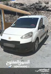  1 بيجو بارتنر 2014 بحالة ممتازة