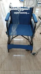  2 كرسي متحرك طبي يدويأ الكبار السن و الصغير و النساء