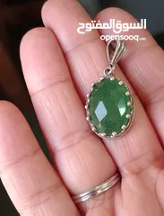  4 تعليقة فضة925   صياغه يدوي.  بحجر الزمرد الزامبي الطبيعي . 15قيراط زمرد طبيعي وفضةةعيار 925