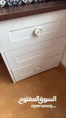  1 سرير أطفال