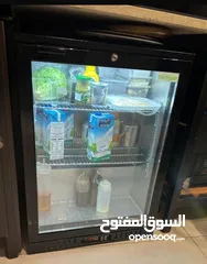  2 ماكينه باريستا ومعدات اخرى