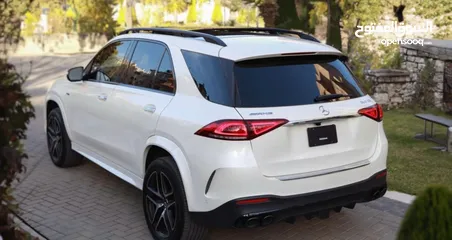  3 Mercedes-AMG GLE 53 2021