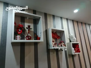  30 رفوف خشب اي طقم ثلاث قطع 5دينار يابلاش