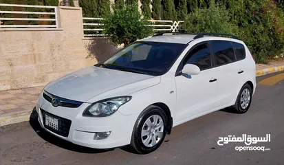  4 هونداي i30 موديل 2011 بحاله الشركه