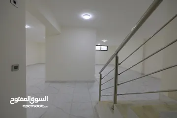  17 للبيع  فيلا مستقلة البناء ضمن كمباوند سبعة فلل ذات إطلالة خضراء جميلة  في منطقة بدر الجديده قرب دابو