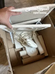  2 Cat three استاند للقطط استعمال قليل لون بيج وبني