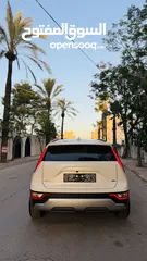  8 كيا نيرو 2023