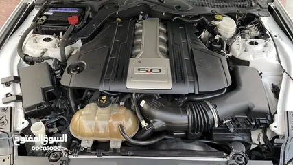  8 Ford Mustang GT 2019 V8 Engine