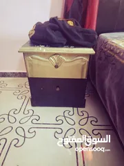  6 #غرفة #نوم لون ذهبي واسود ملوكي خشب لاتيه ملبسة mdf خشبها ممتاز وثقيل سبب البيع التغيير السعر النهائ