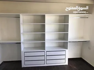  17 خزائن حائط تفصيل يبداء سعر المتر المربع من 45 دينار جميع انواع الخشب متوفرة