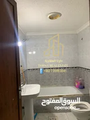  12 شقة طابق أول في جبيهة  قرب الجامعة الاردنية...سعر مميز