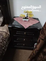  1 غرفة نوم مستعمل خشب ثقيل لون بني غامق
