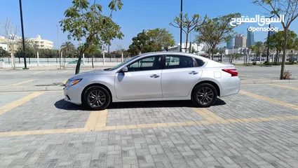  1 NISSAN ALTIMA  MODEL  2018  SEDAN CAR FOR SALE URGENTLY