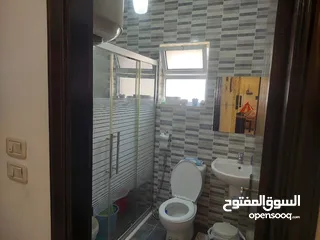  6 شقة للبيع في ربوة عبدون تبعد عن تاج مول 3 دقائق - 14153