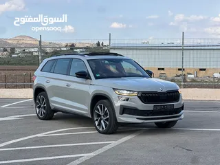  22 سكودا كودياك Sport Line  فل الفل فتحة سقف بانوراما 200 حصان  4x4- /2022  دفع رباعي 6+1