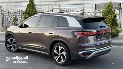  10 Volkswagen ID 6 2022