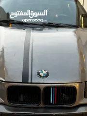  2 BMW 325 وطواط