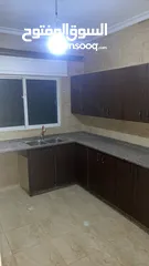  3 شقّه للبيع