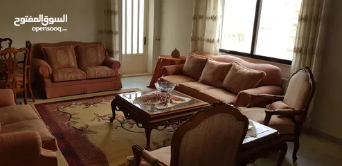  5 شقة محدثة مفروشة للإيجار